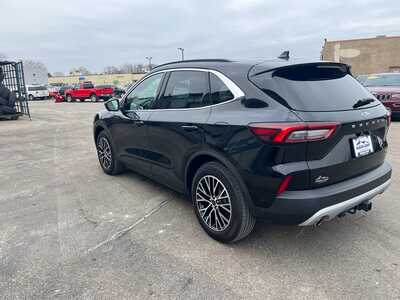 2023 Ford Escape, $23995. Photo 5