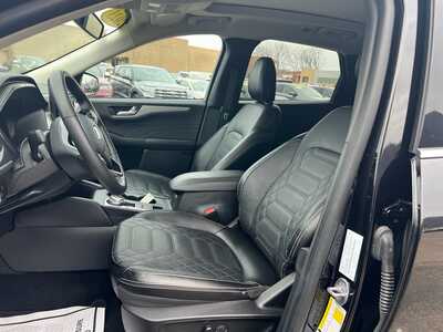 2023 Ford Escape, $23995. Photo 6
