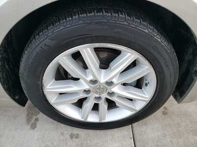 2013 Toyota Avalon, $13995. Photo 8