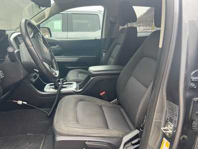 2020 Chevrolet Colorado, $30000. Photo 4