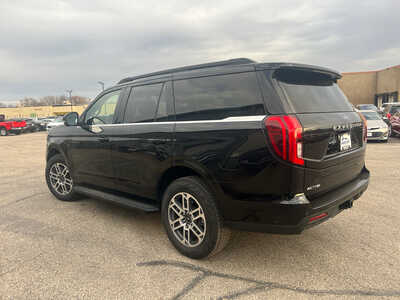 2025 Ford Expedition, $59995. Photo 5