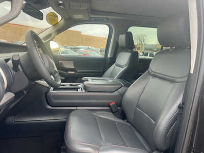 2025 Ford Expedition, $59995. Photo 6
