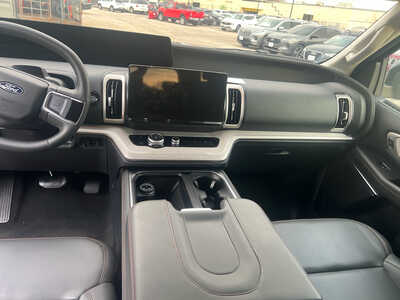 2025 Ford Expedition, $59995. Photo 8