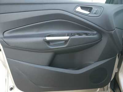 2017 Ford Escape, $13995. Photo 11