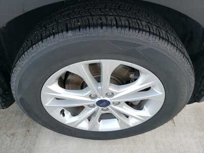 2017 Ford Escape, $13995. Photo 9