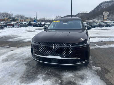 2024 Lincoln Nautilus, $44695. Photo 2