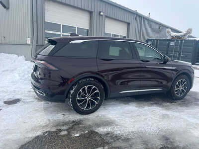 2024 Lincoln Nautilus, $44695. Photo 4