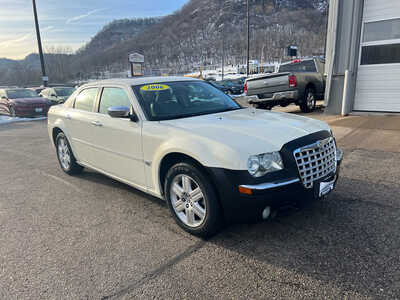 2006 Chrysler 300, $5986. Photo 2