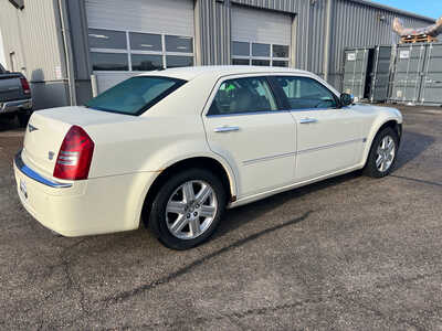 2006 Chrysler 300, $5986. Photo 3
