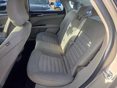 2017 Ford Fusion, $8000. Photo 6