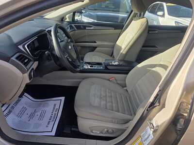 2017 Ford Fusion, $8000. Photo 8