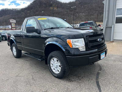 2013 Ford F150 Reg Cab, $9000. Photo 3