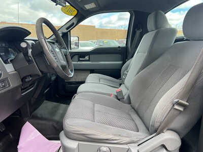 2013 Ford F150 Reg Cab, $9000. Photo 7