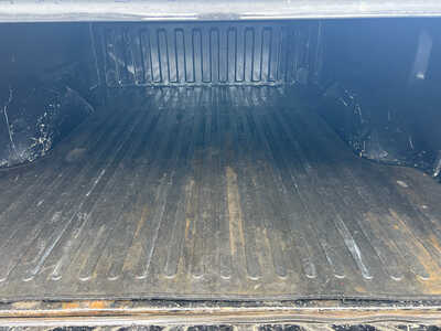 2013 Ford F150 Reg Cab, $9000. Photo 9