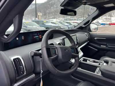 2026 Ford Expedition, $78120. Photo 8