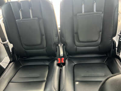 2018 Ford Explorer, $16000. Photo 11