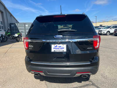 2018 Ford Explorer, $16000. Photo 6