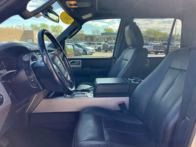 2017 Ford Expedition, $17000. Photo 6