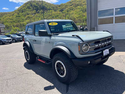 2023 Ford Bronco, $35998. Photo 2