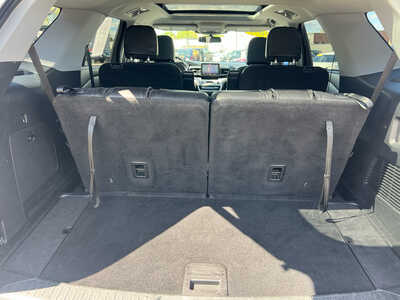2022 Ford Explorer, $21000. Photo 10