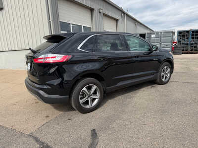 2024 Ford Edge, $30990. Photo 4