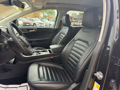 2024 Ford Edge, $30990. Photo 7
