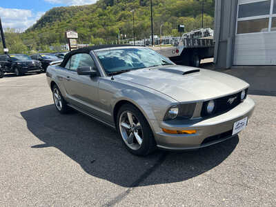 2008 Ford Mustang, $9995. Photo 2