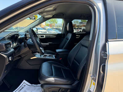 2023 Ford Explorer, $35995. Photo 7
