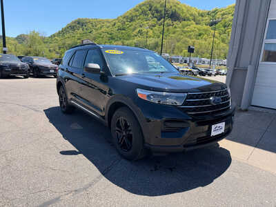 2020 Ford Explorer, $20995. Photo 2