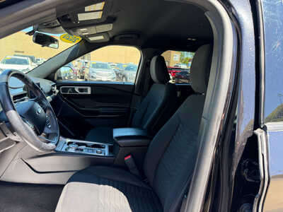 2020 Ford Explorer, $20995. Photo 7