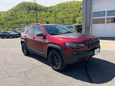 2020 Jeep Cherokee, $23500. Photo 2