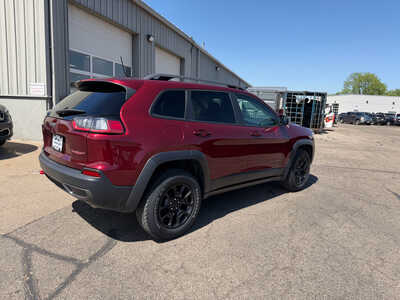 2020 Jeep Cherokee, $23500. Photo 4