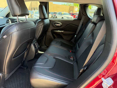 2020 Jeep Cherokee, $23500. Photo 9