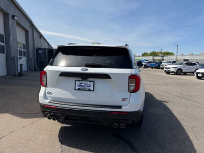 2020 Ford Explorer, $28500. Photo 5