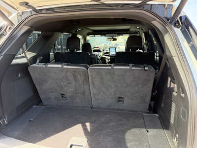 2020 Ford Explorer, $28500. Photo 9