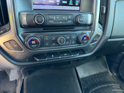 2016 Chevrolet 1500 Crew Cab, $16500. Photo 11