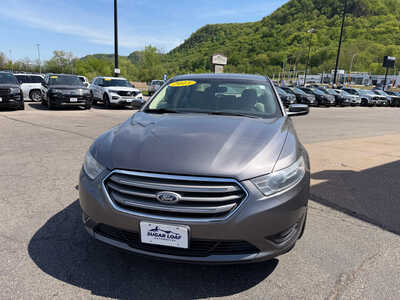 2013 Ford Taurus, $6500. Photo 2