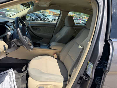 2013 Ford Taurus, $6500. Photo 7