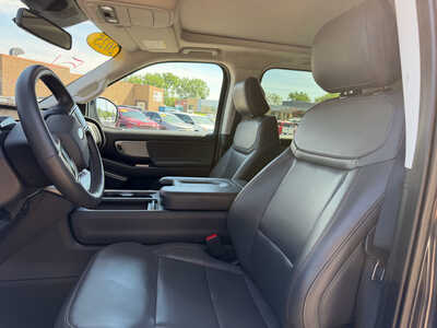 2025 Ford Expedition, $55995. Photo 7