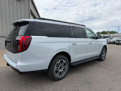 2026 Ford Expedition Max, $0. Photo 4