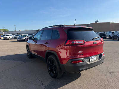 2017 Jeep Cherokee, $9998. Photo 6