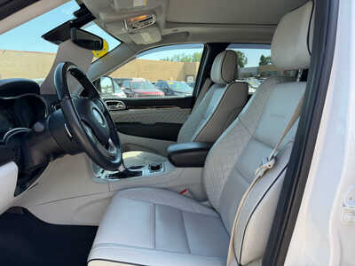 2019 Jeep Grand Cherokee, $29995. Photo 6