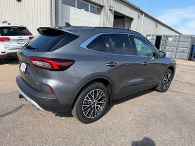 2024 Ford Escape, $24995. Photo 4