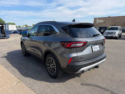 2024 Ford Escape, $24995. Photo 6