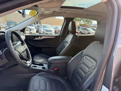 2024 Ford Escape, $24995. Photo 9