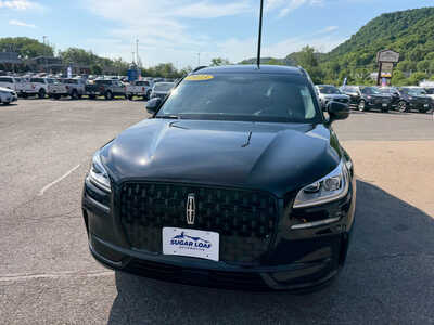 2023 Lincoln Corsair, $36998. Photo 2