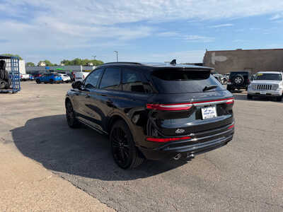 2023 Lincoln Corsair, $36998. Photo 6