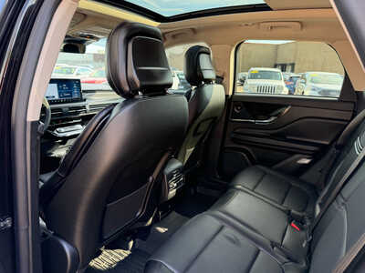 2023 Lincoln Corsair, $36998. Photo 7