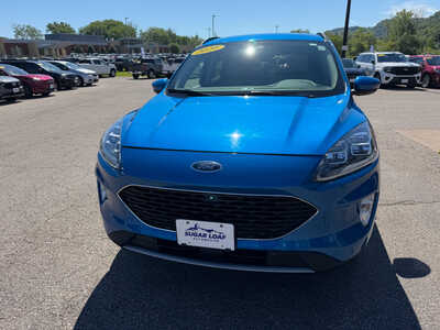 2020 Ford Escape, $20649. Photo 2