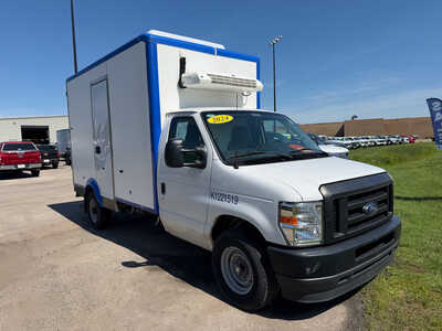 2024 Ford Van,Cargo, $34995. Photo 3